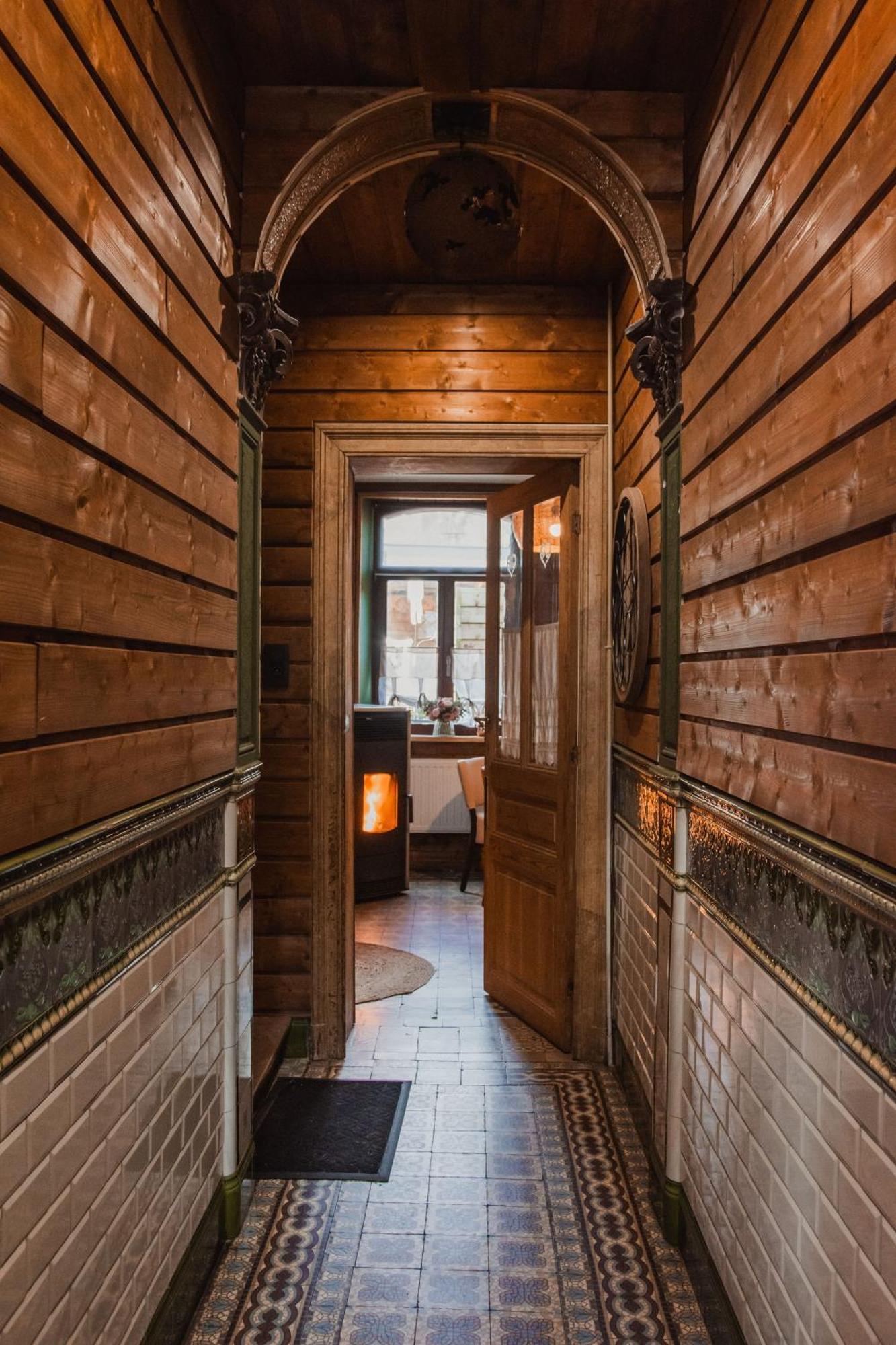 Maison D'Hote Les Notes Endormies Suite Le Refuge Walcourt Dış mekan fotoğraf